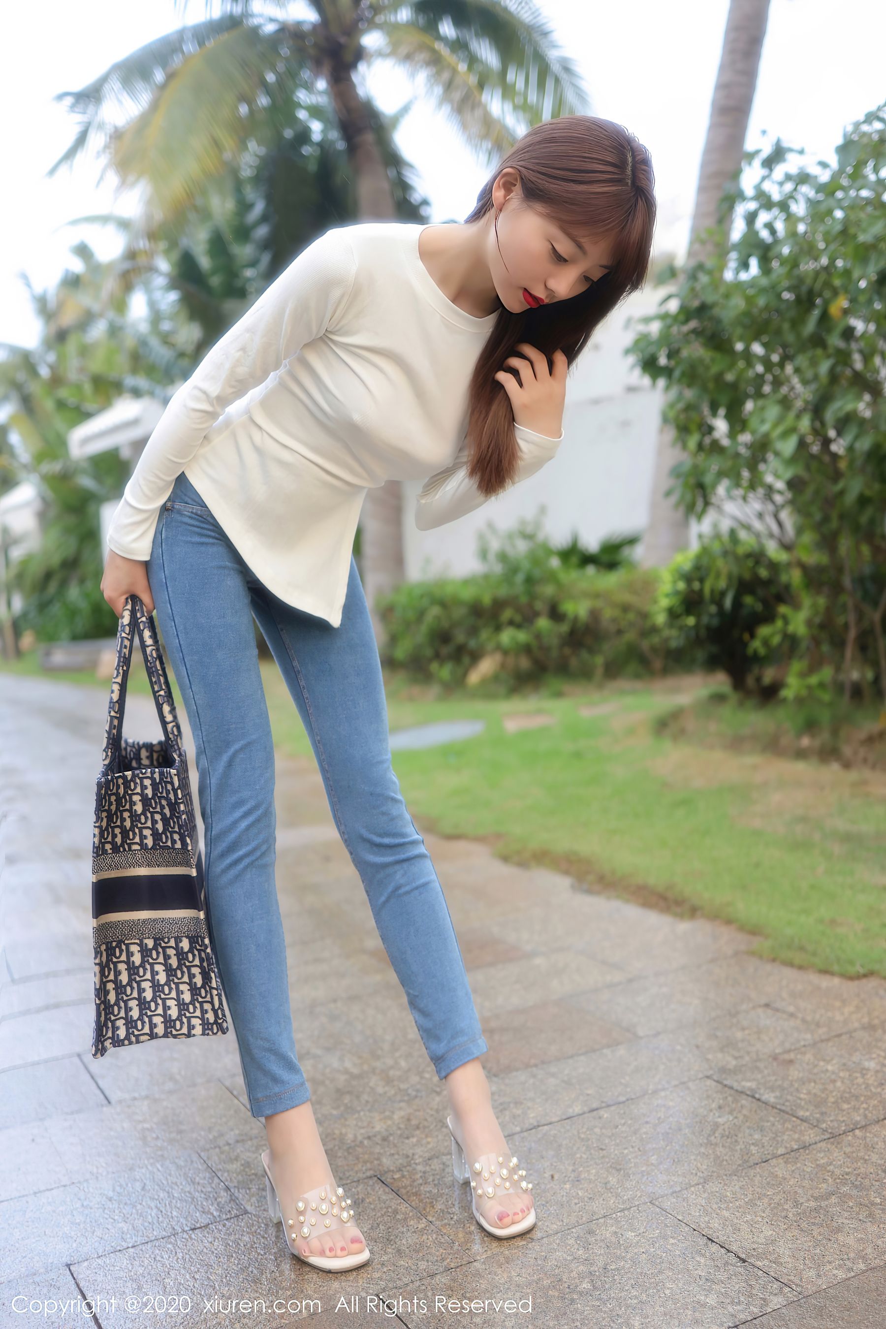 [秀人XIUREN] No.2785 佘贝拉bella - 紧身牛仔裤主题系列