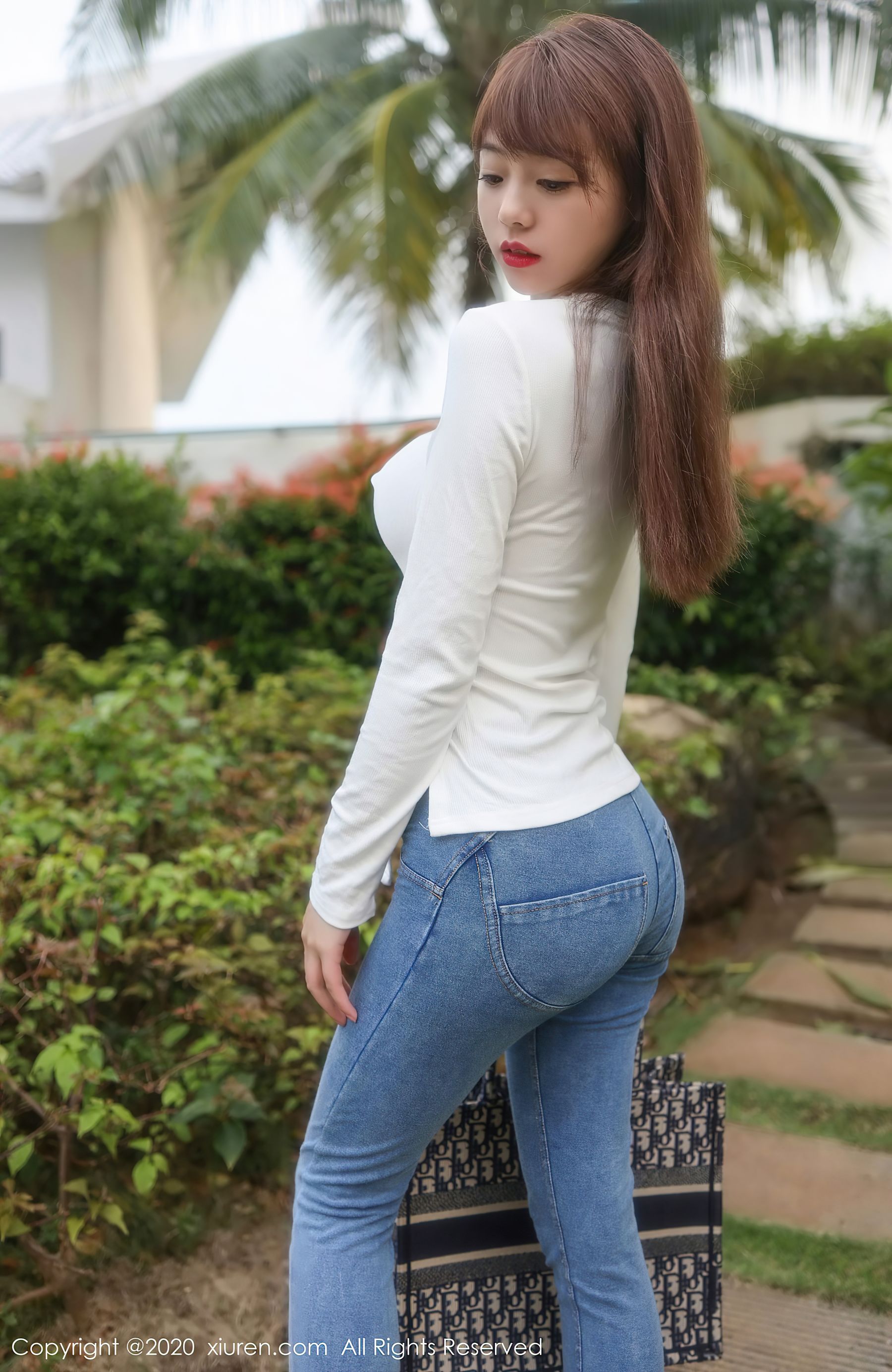 [秀人XIUREN] No.2785 佘贝拉bella - 紧身牛仔裤主题系列