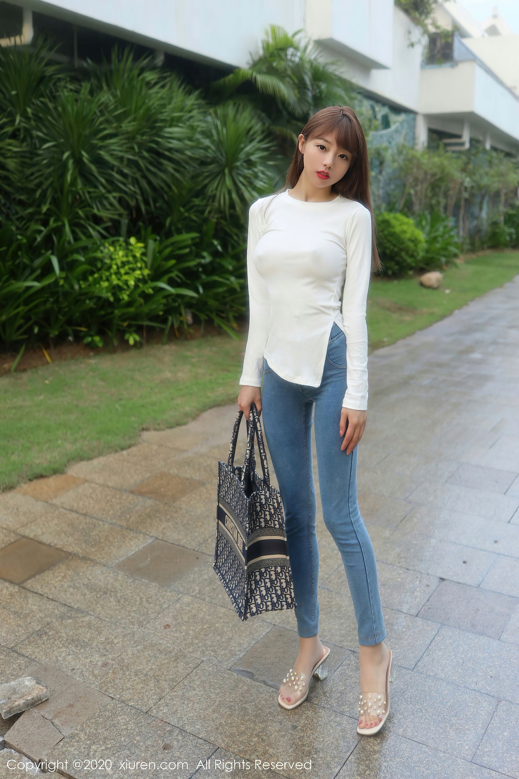 [秀人XIUREN] No.2785 佘贝拉bella - 紧身牛仔裤主题系列