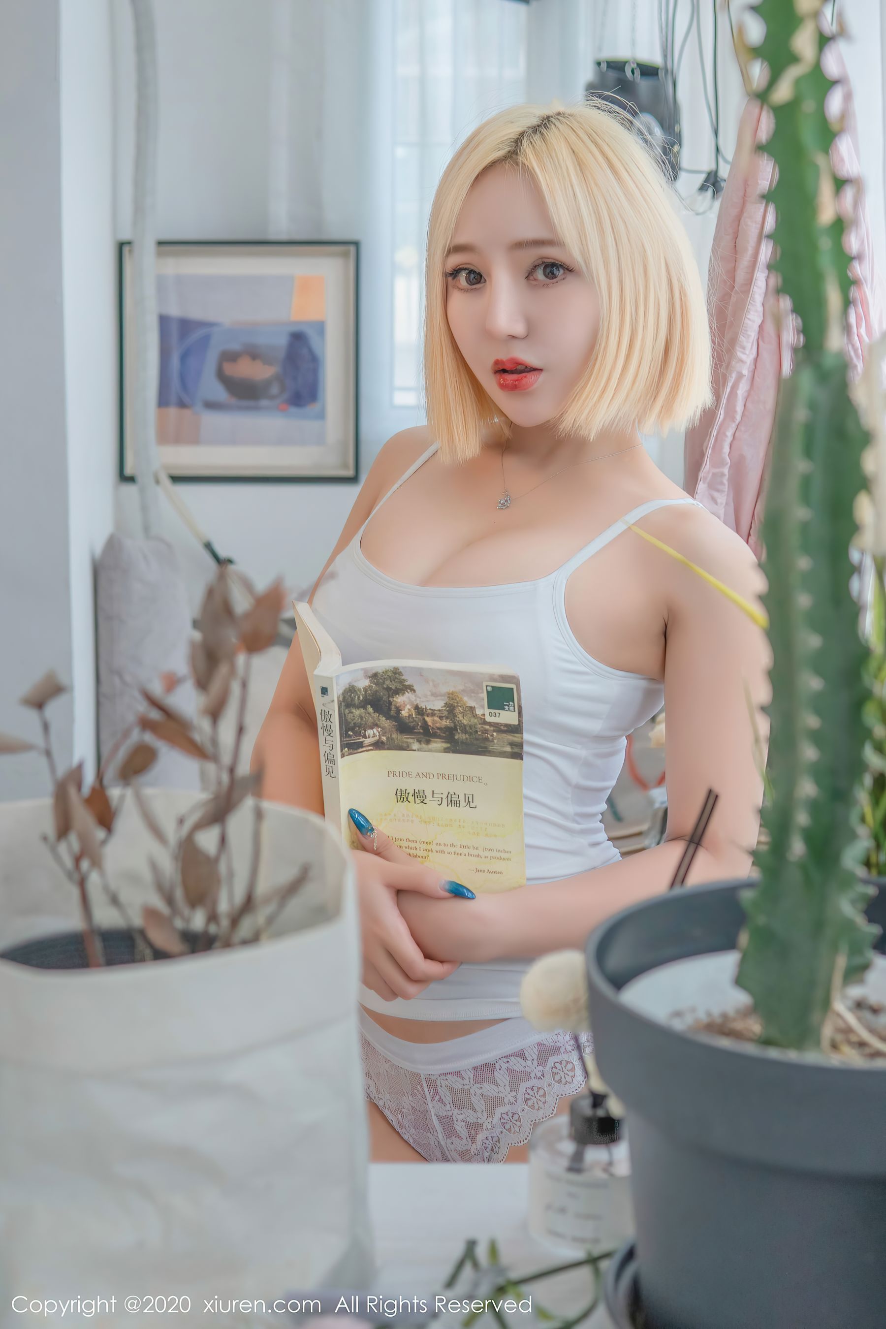 [秀人XIUREN] No.2842 文静儿 - 真实浑圆蜜桃臀