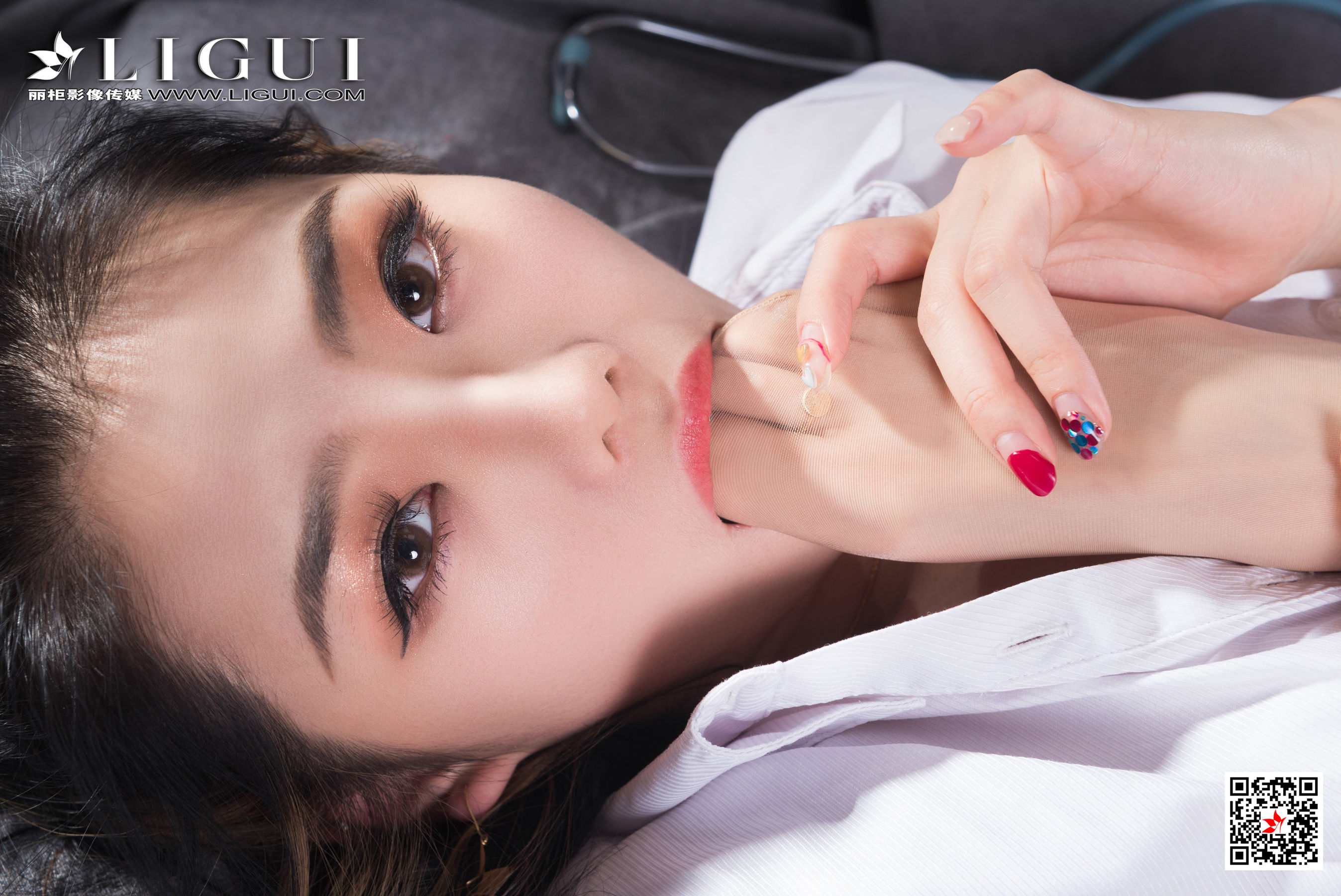 [丽柜Ligui] 2021.01.08 小智贤&amp;凉儿 丝足美腿套图