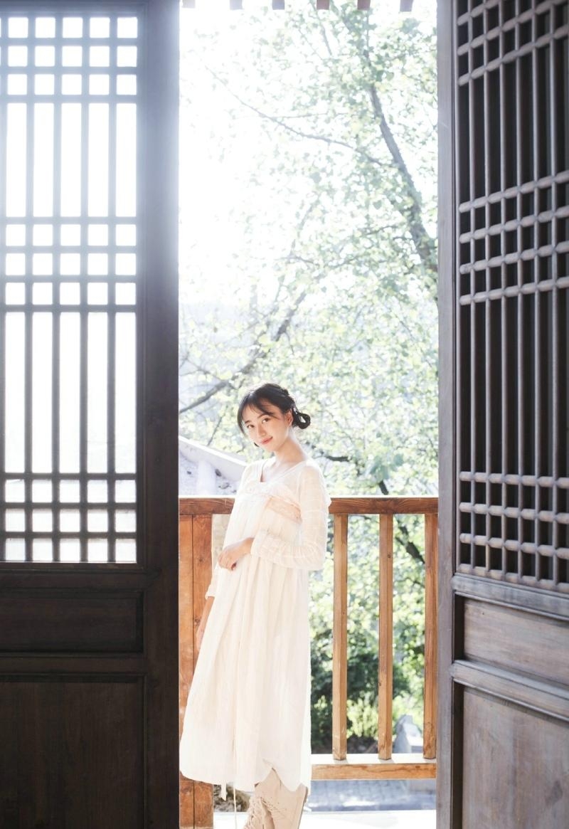 清新脱俗古装美女唯美古风摄影