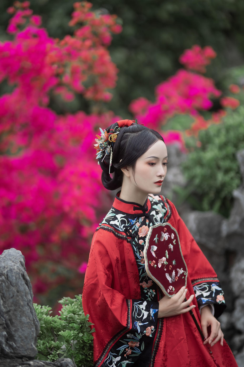 古装美女红妆素裹妩媚妖娆图片