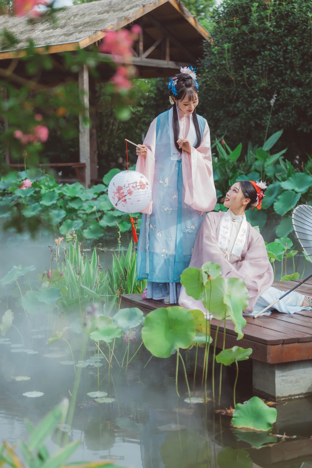 汉服美女姐妹花朦胧梦幻写真集