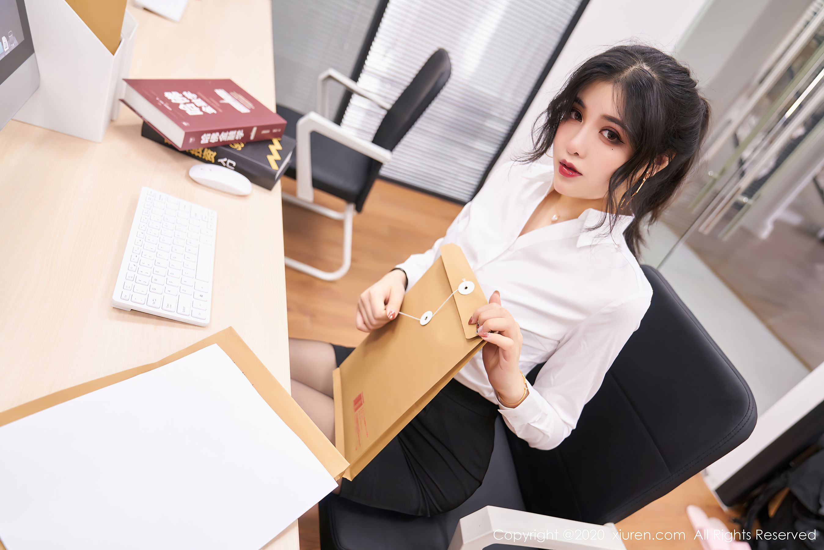 [秀人XIUREN] No.2768 韩静安 - 经典的秘书职业装系列