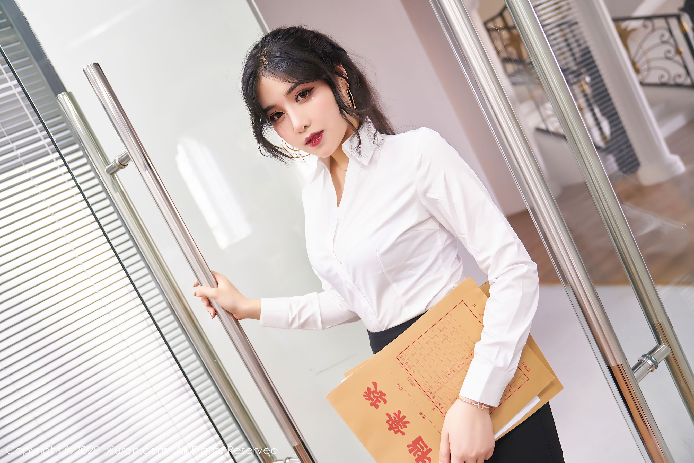 [秀人XIUREN] No.2768 韩静安 - 经典的秘书职业装系列
