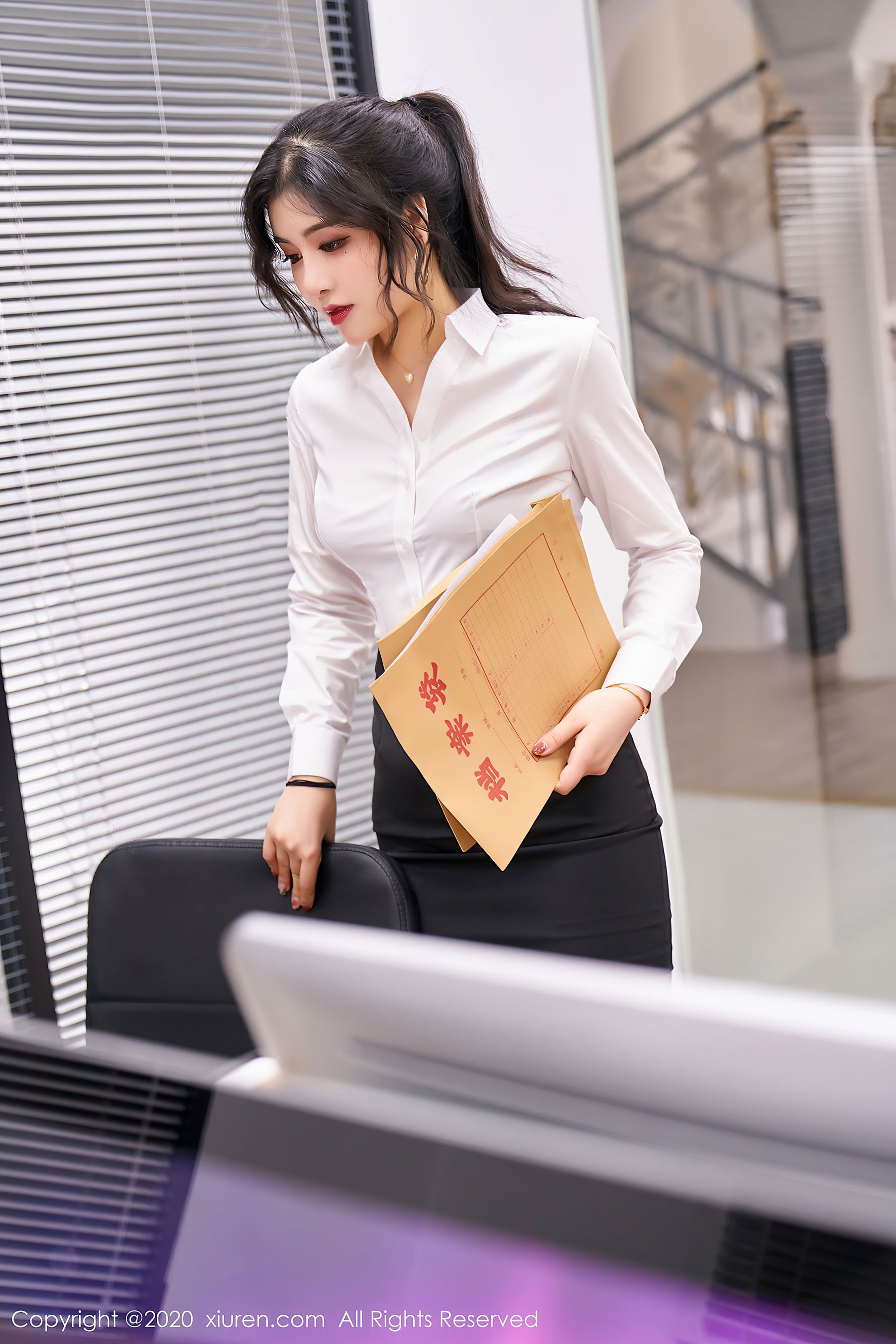 [秀人XIUREN] No.2768 韩静安 - 经典的秘书职业装系列