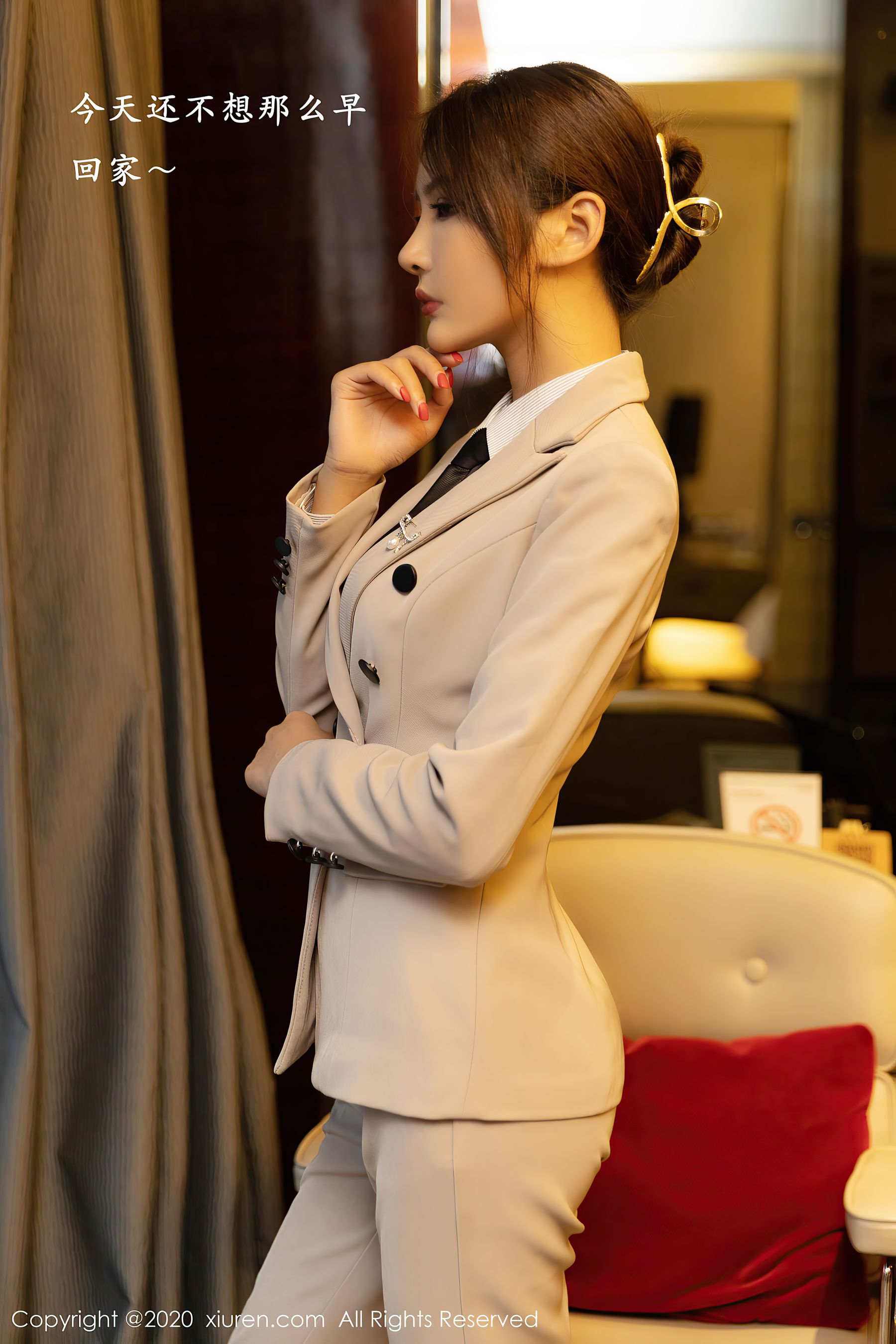 [秀人XIUREN] No.2857 @周于希Sandy&amp;@Emily顾奈奈 - 办公室霸道总裁系列