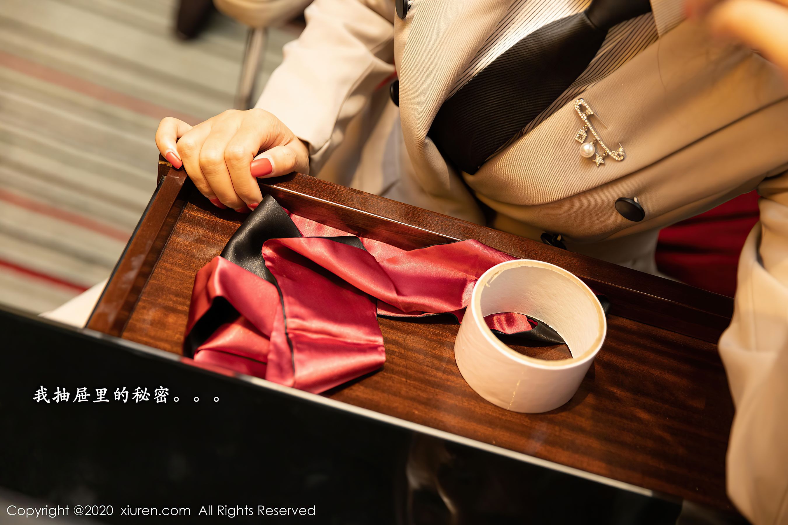 [秀人XIUREN] No.2857 @周于希Sandy&amp;@Emily顾奈奈 - 办公室霸道总裁系列