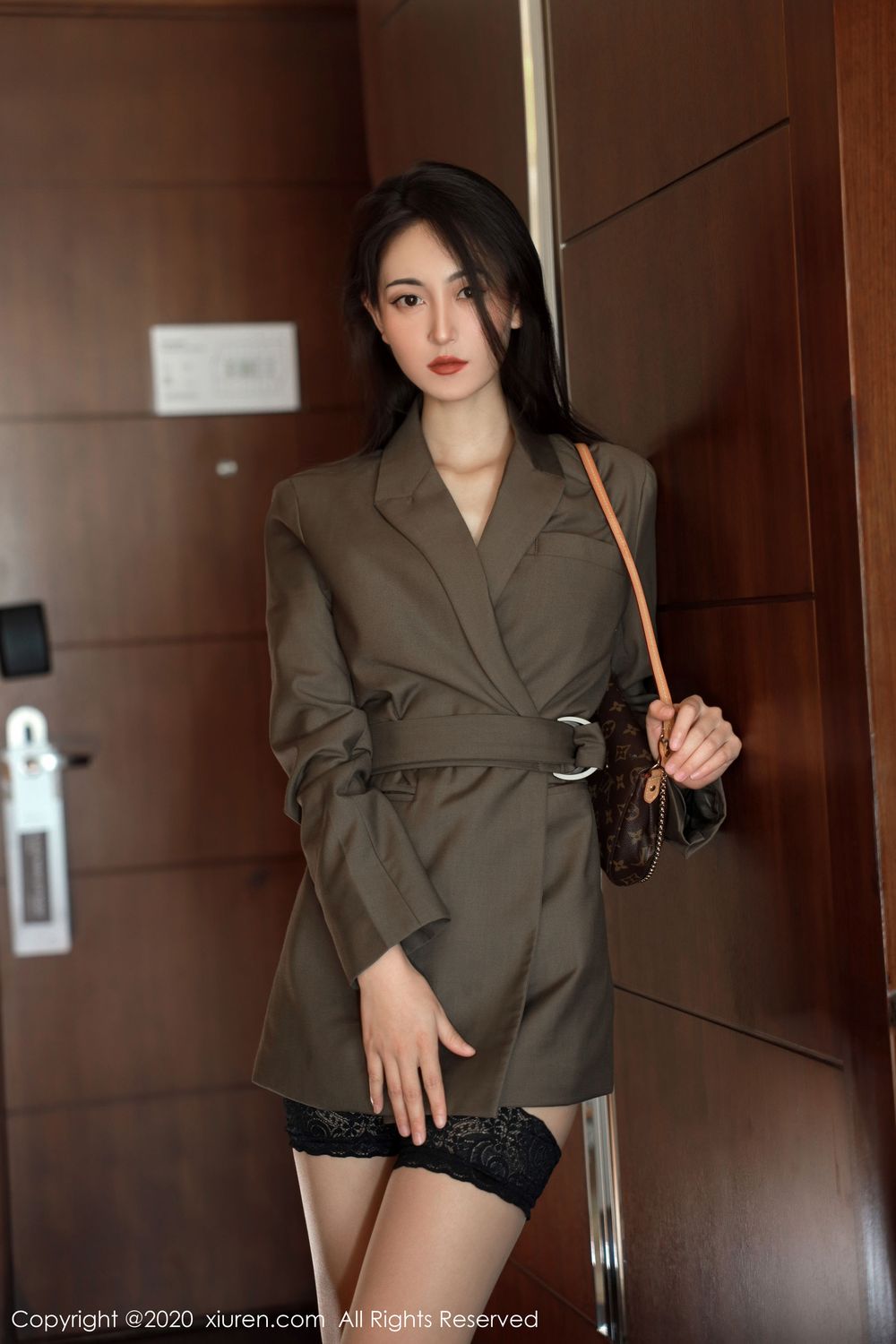 [XiuRen秀人网] 新人模特程慧娴Phoebe - 丝袜美腿撩人心扉首套写真 No.2258