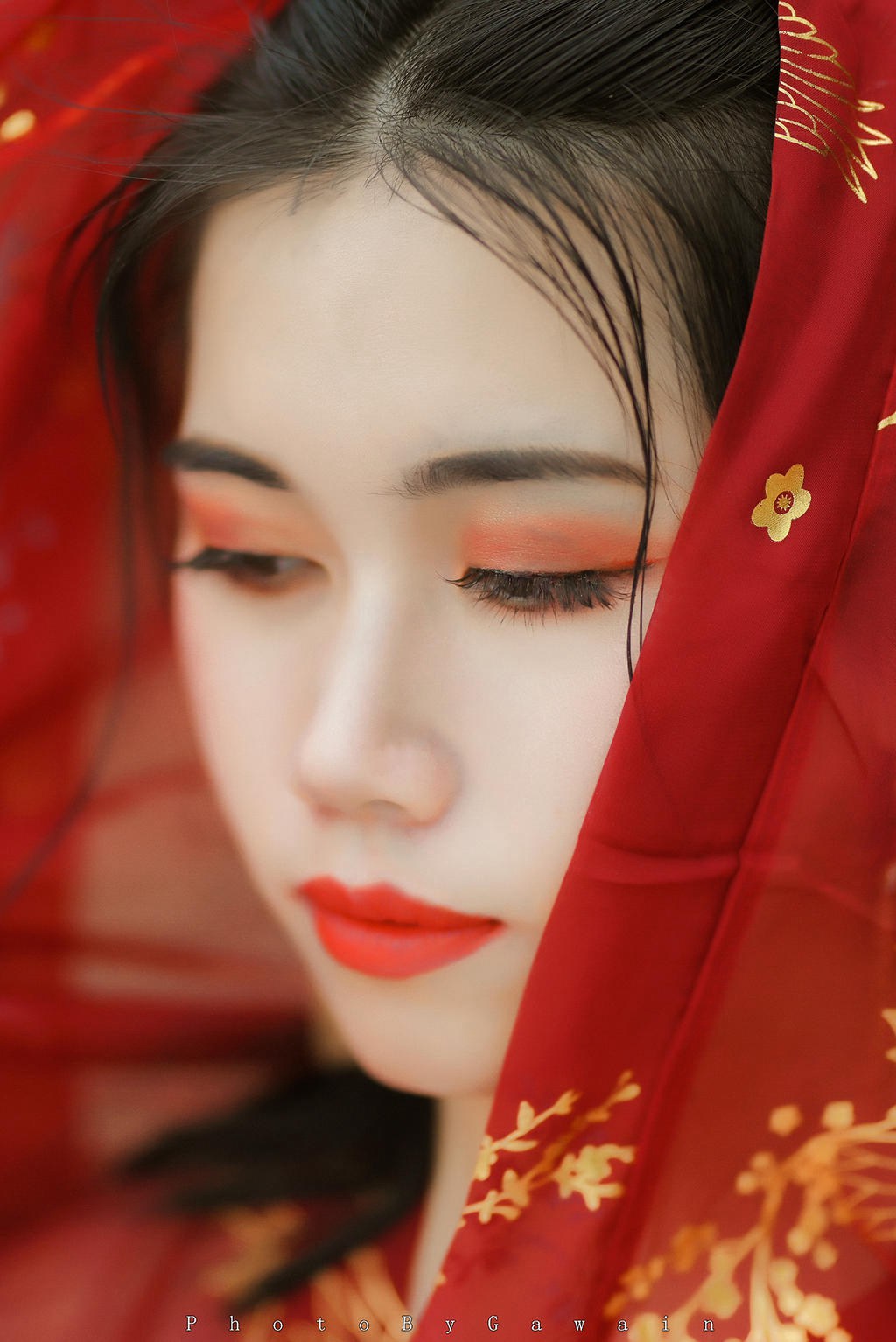 汉服美女红妆素裹长发及腰图片