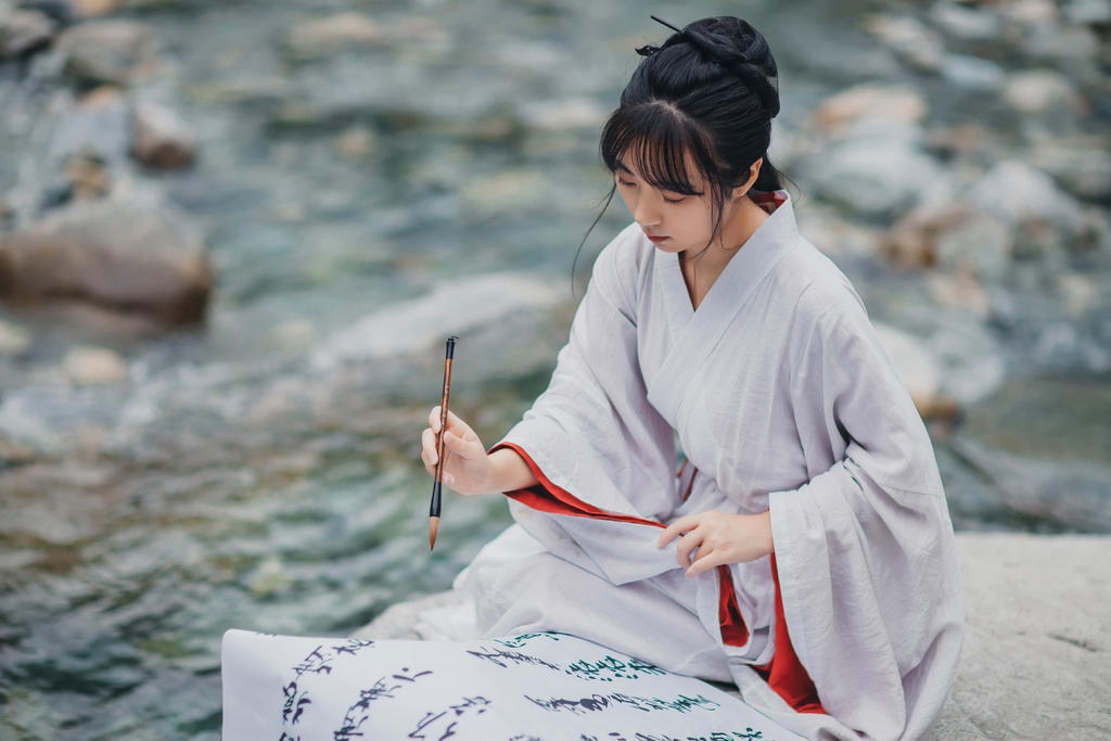 汉服美女琴棋书画样样精通图片