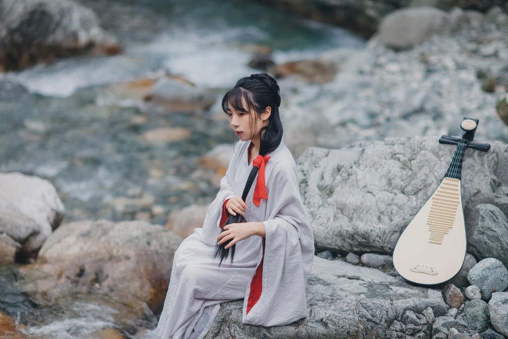 汉服美女琴棋书画样样精通图片