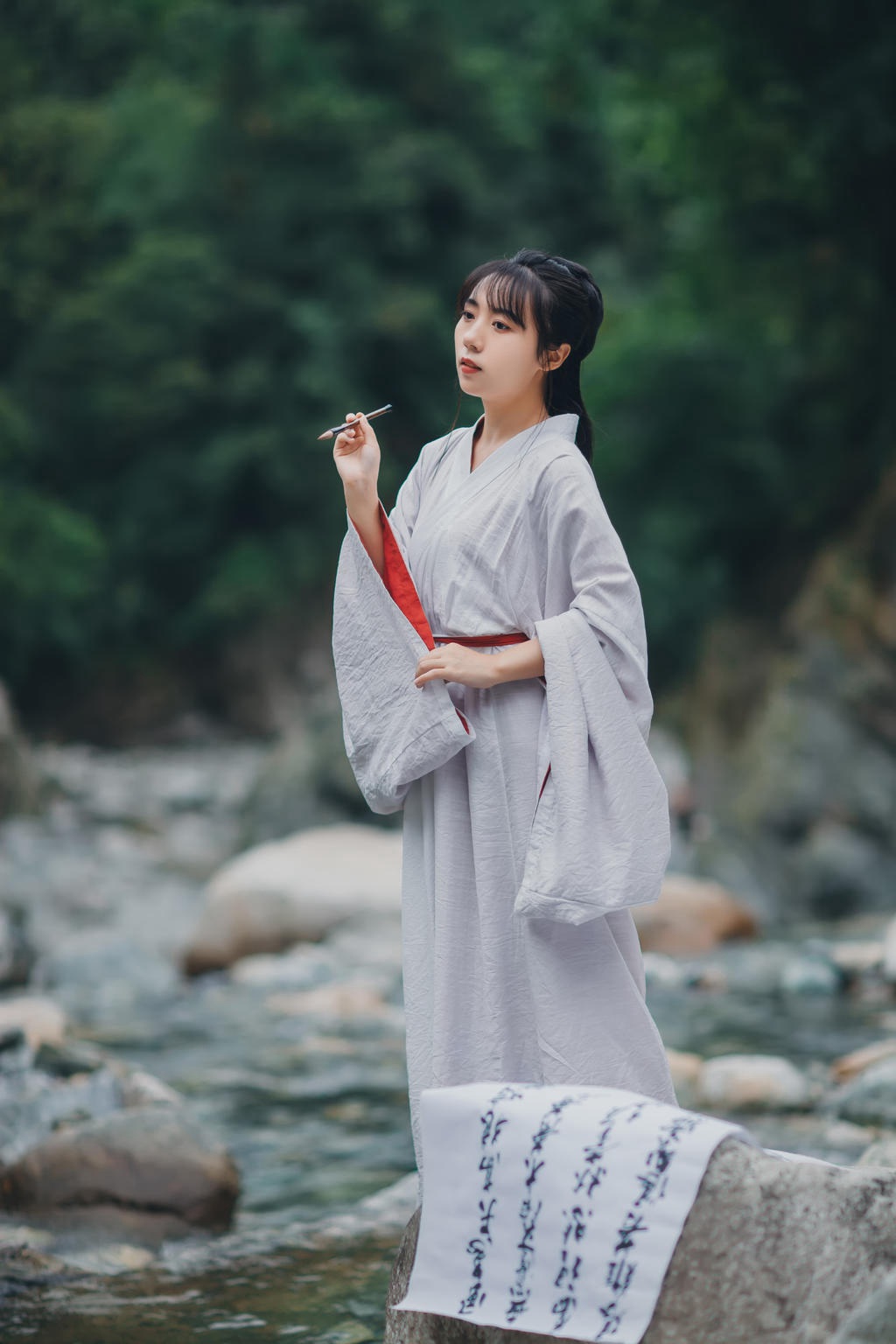 汉服美女琴棋书画样样精通图片