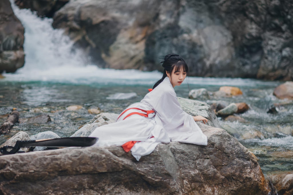 汉服美女琴棋书画样样精通图片