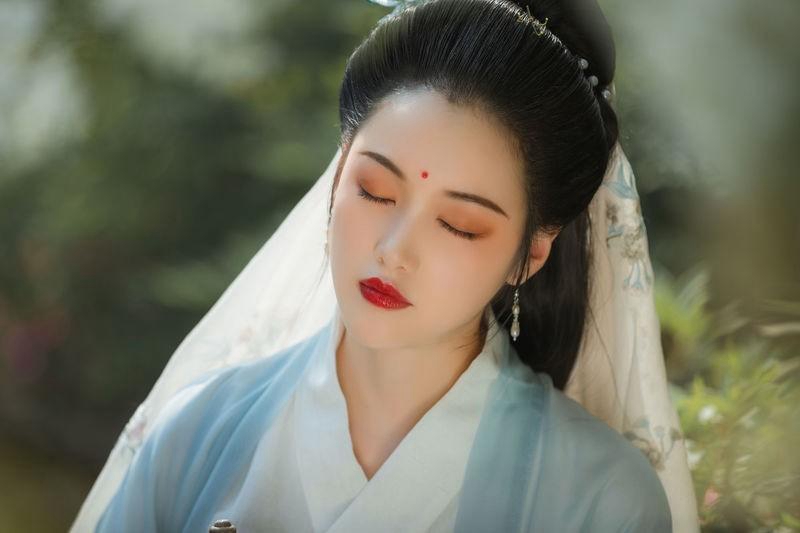 古装美女花容月貌秀色可餐图片