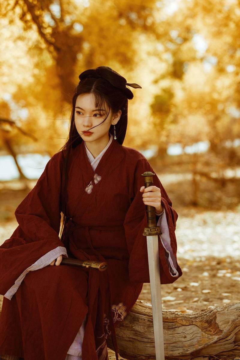 古装美女英姿飒爽唯美古风摄影