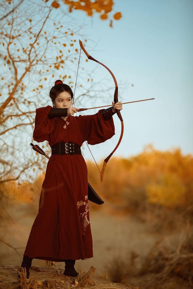 古装美女英姿飒爽唯美古风摄影