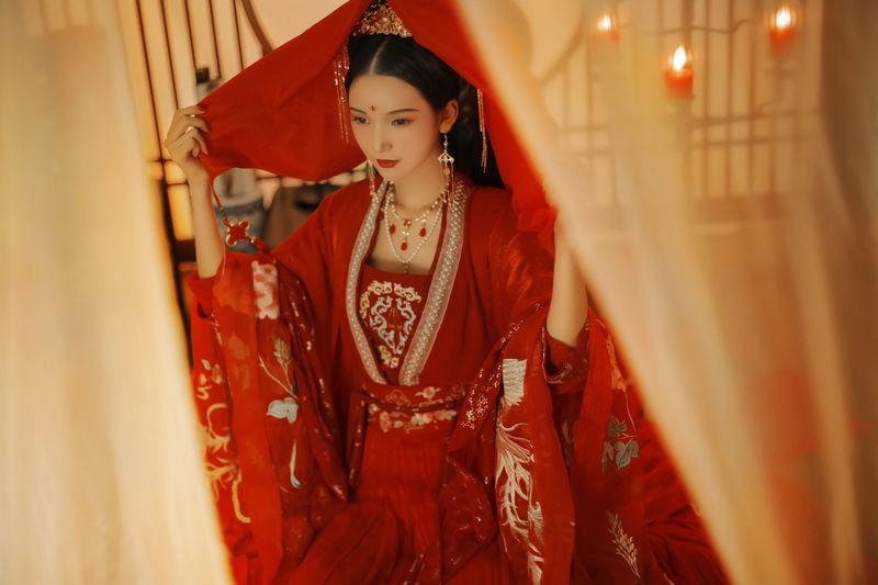 古代美人红妆素裹妩媚妖娆图片