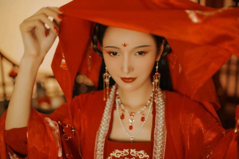 古代美人红妆素裹妩媚妖娆图片