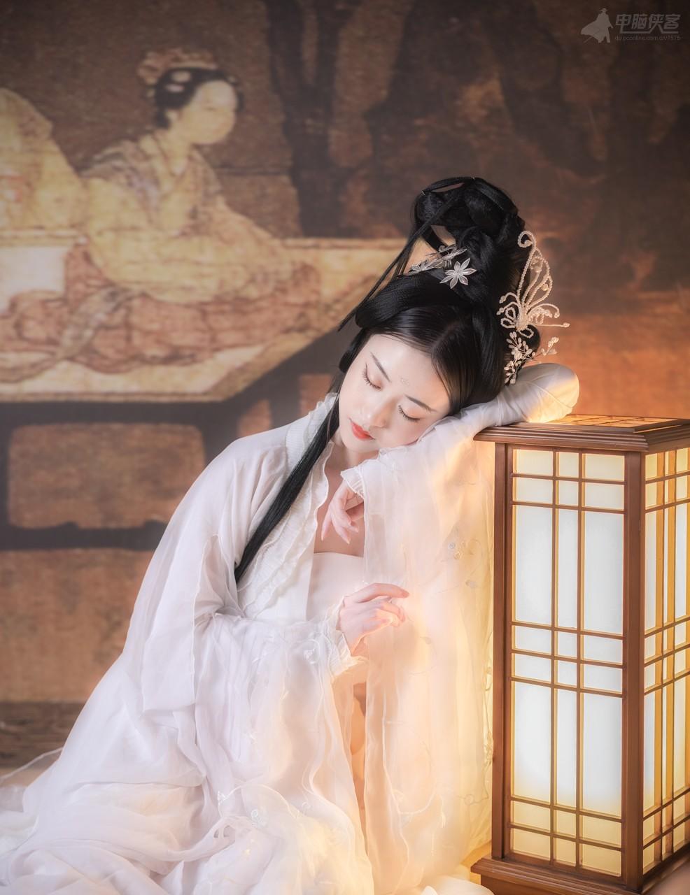 白衣美女仙气飘飘美若天仙图片