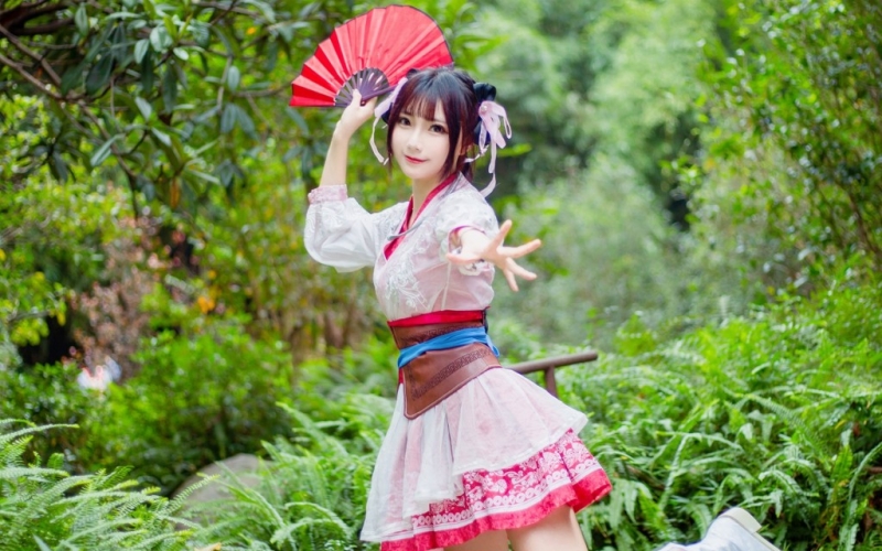 俏皮可爱古装美女唯美古风摄影