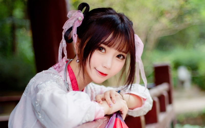 俏皮可爱古装美女唯美古风摄影