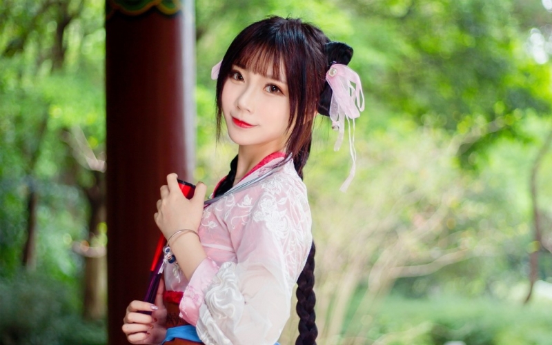 俏皮可爱古装美女唯美古风摄影