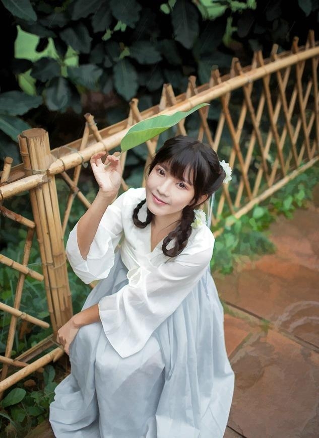 娇小玲珑汉服少女唯美古风摄影