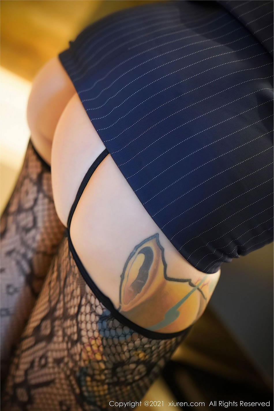 [XIUREN秀人网] 姝姝不是妹妹 NO.3124 性感黑丝网袜美乳火辣写真