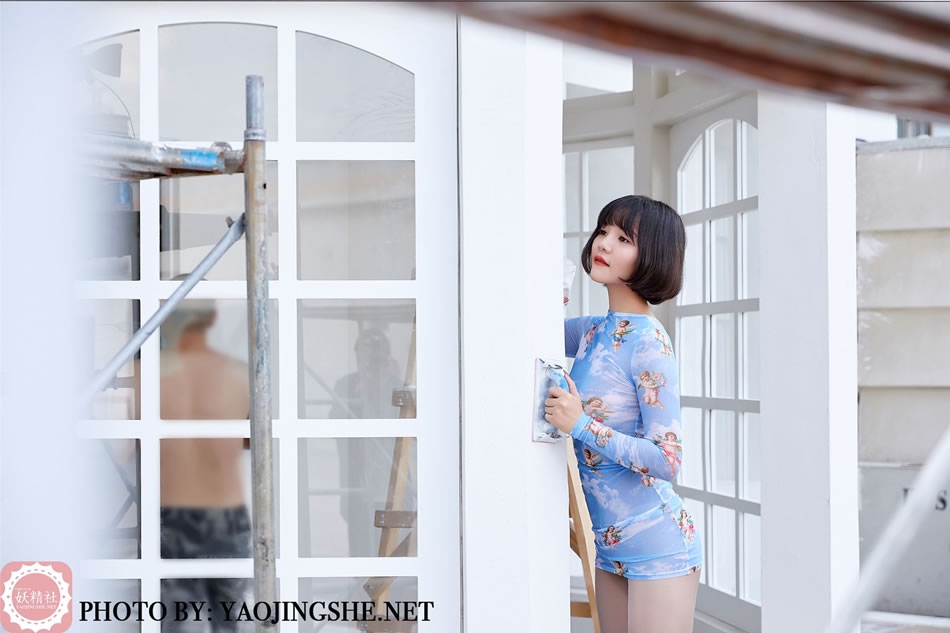 [YJS妖精社] 《唐飞飞-装修工》 T2035 超短裙性感丝袜写真