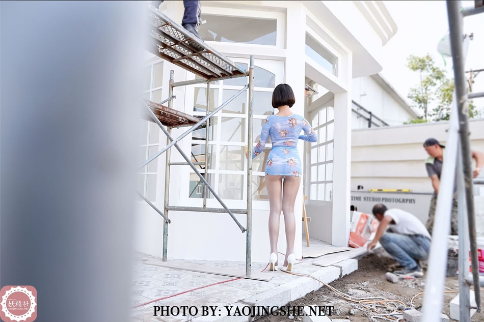 [YJS妖精社] 《唐飞飞-装修工》 T2035 超短裙性感丝袜写真