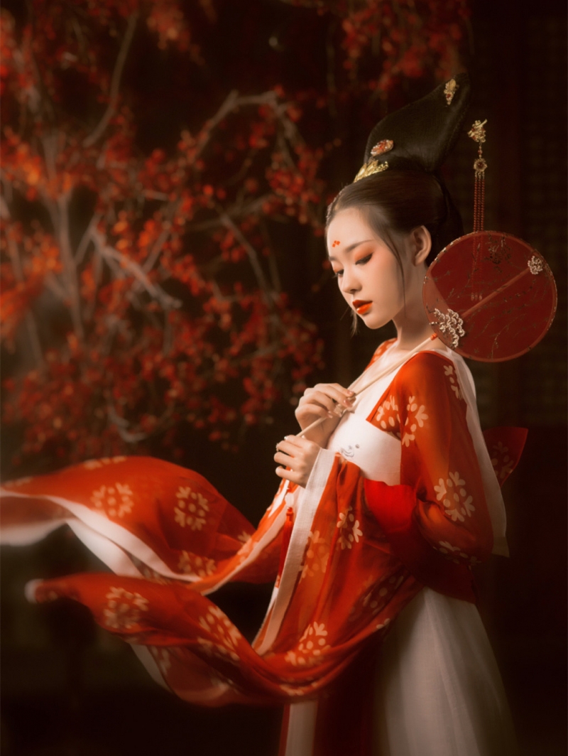 古代美女红妆素裹美艳动人图片