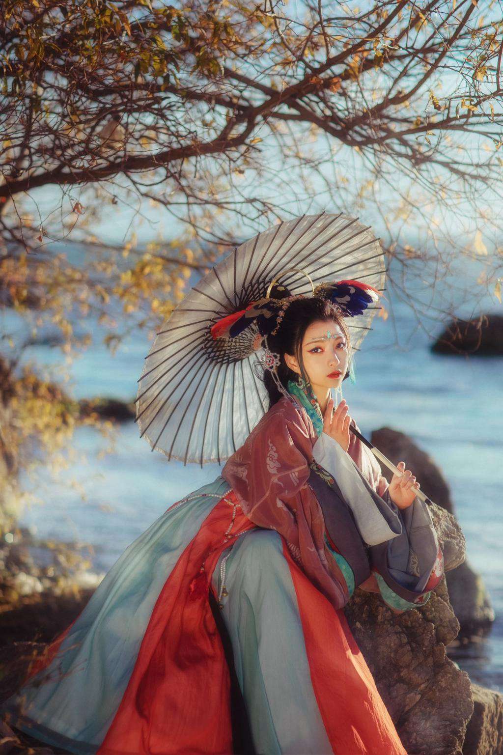 汉服美女精致侧颜唯美古风摄影