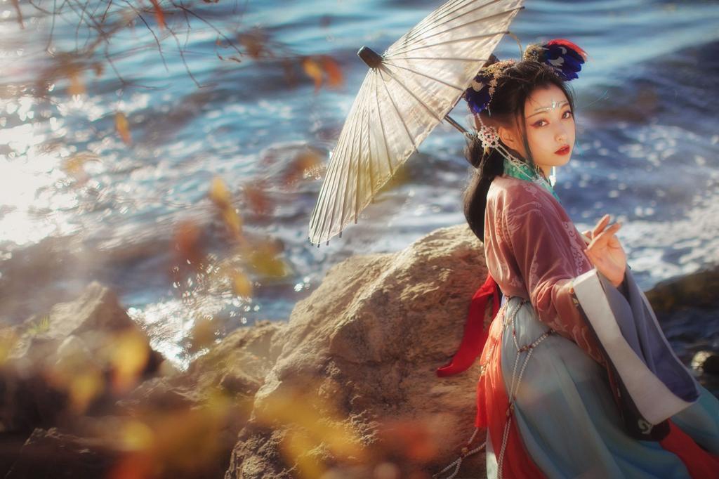 汉服美女精致侧颜唯美古风摄影