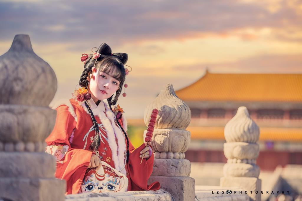 汉服少女红妆素裹明媚娇俏图片