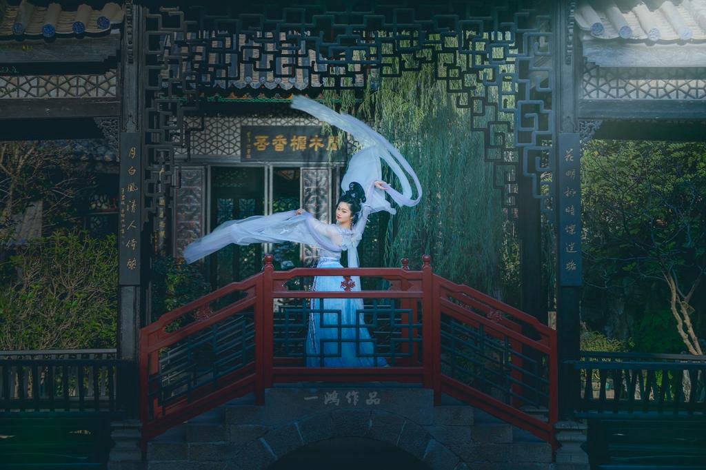 汉服美女能歌善舞唯美古风摄影