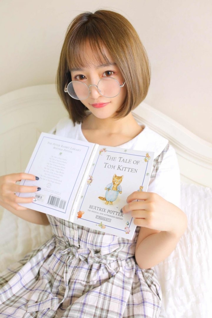 元气少女齐脖短发清纯动人套图