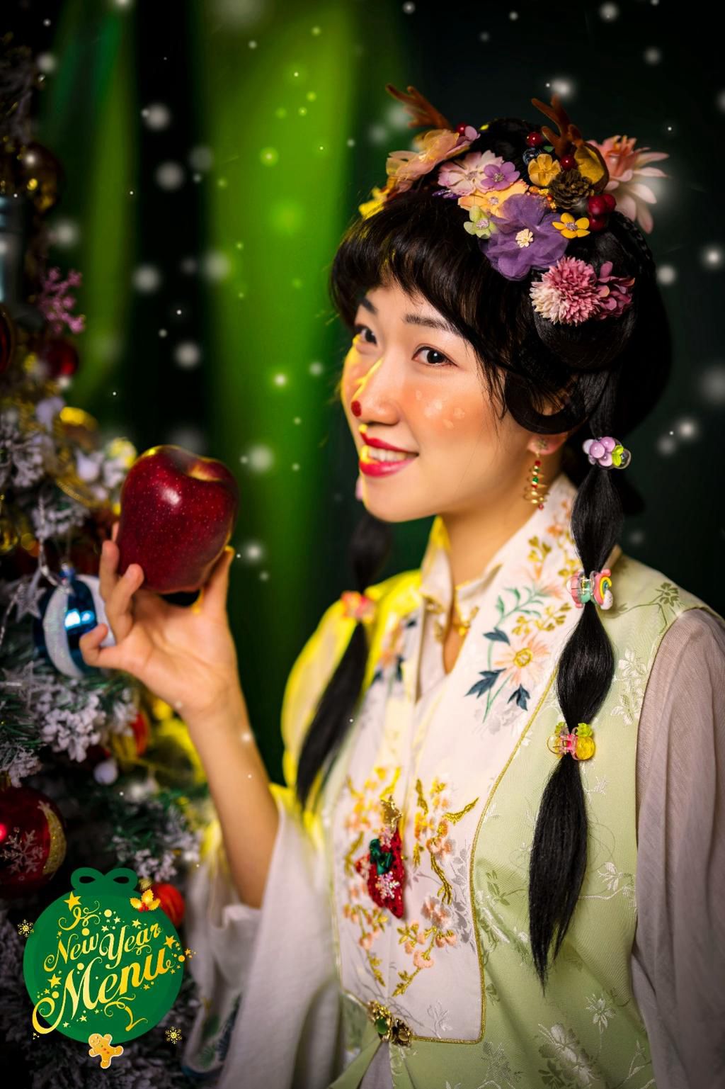 汉服少女俏皮可爱圣诞节写真集