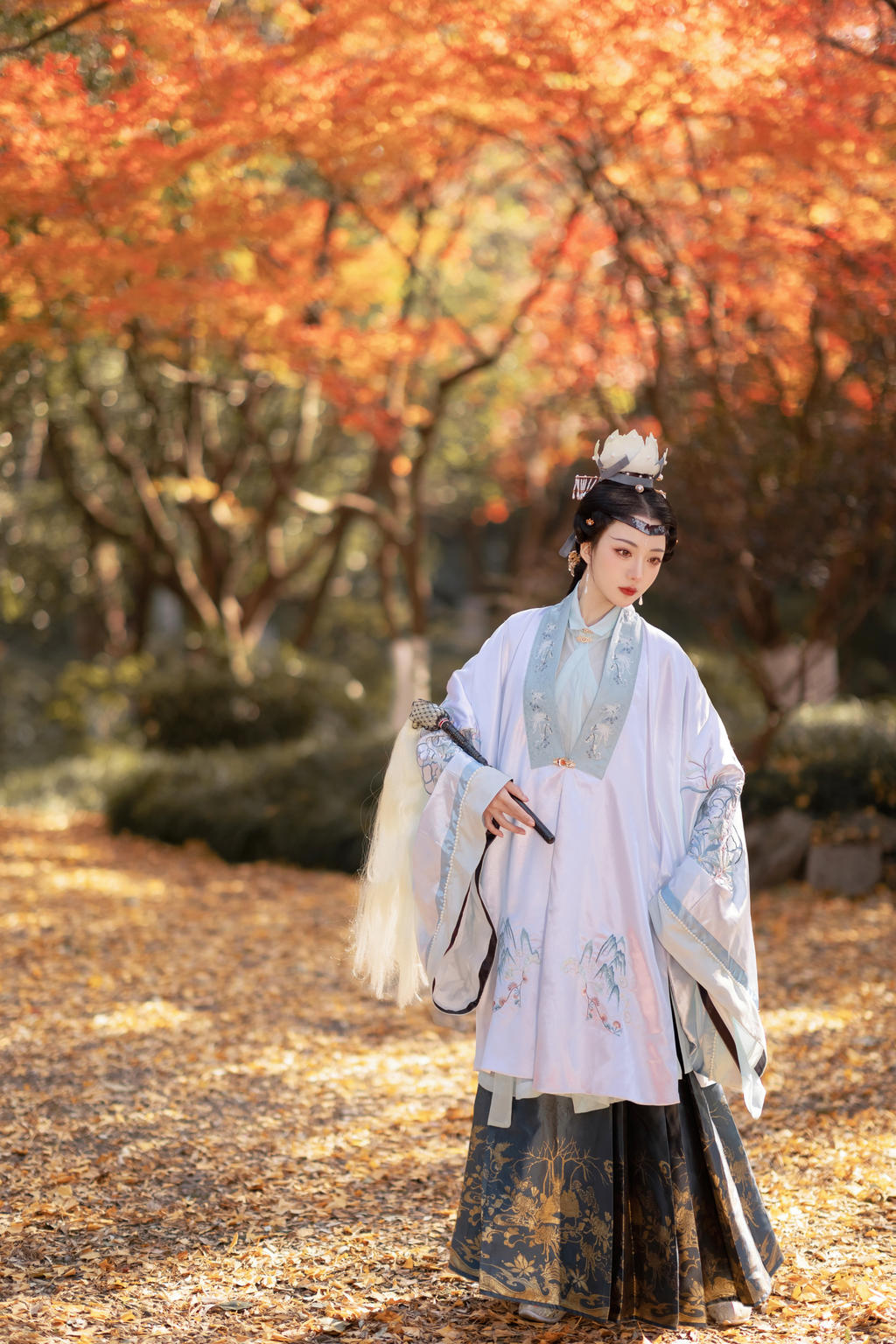 嫦娥仙子容貌俏丽身姿窈窕图片