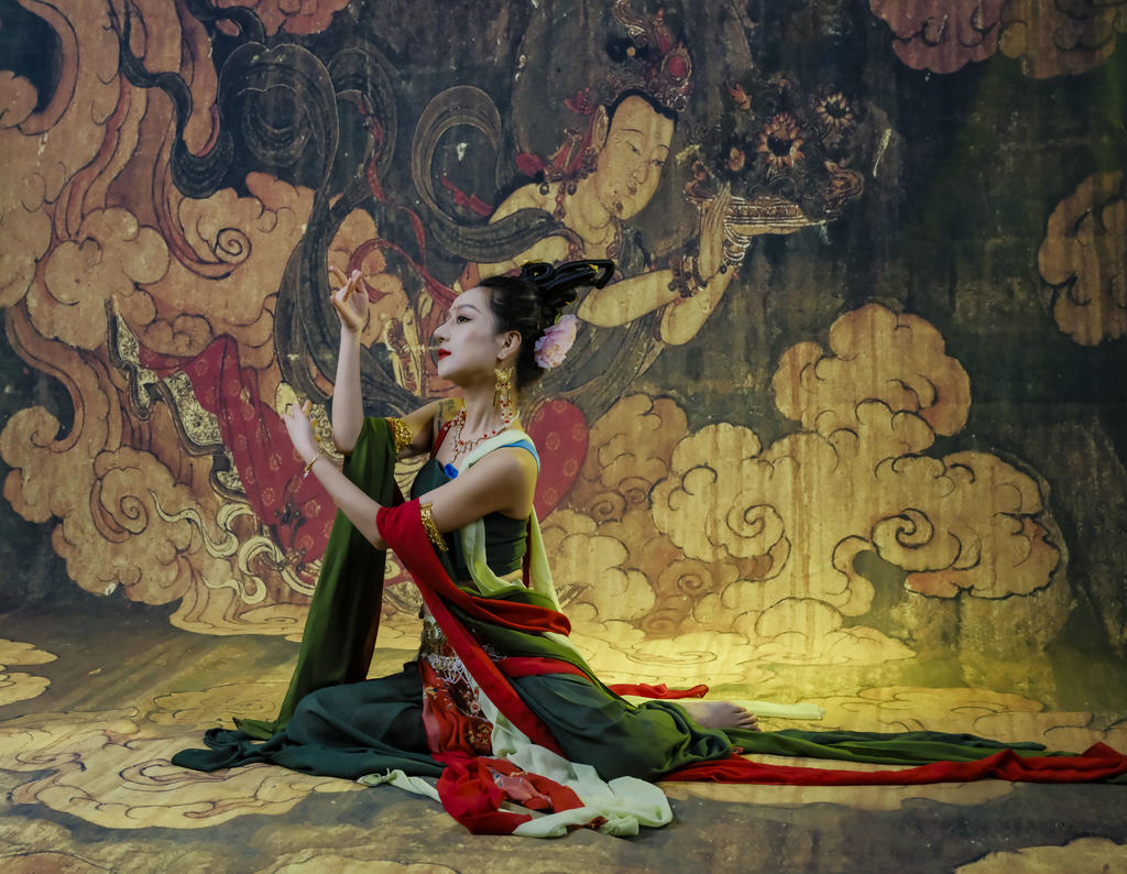 汉服美女敦煌飞天唯美古风摄影