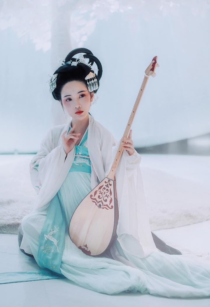 古装美女清新脱俗美若天仙写真