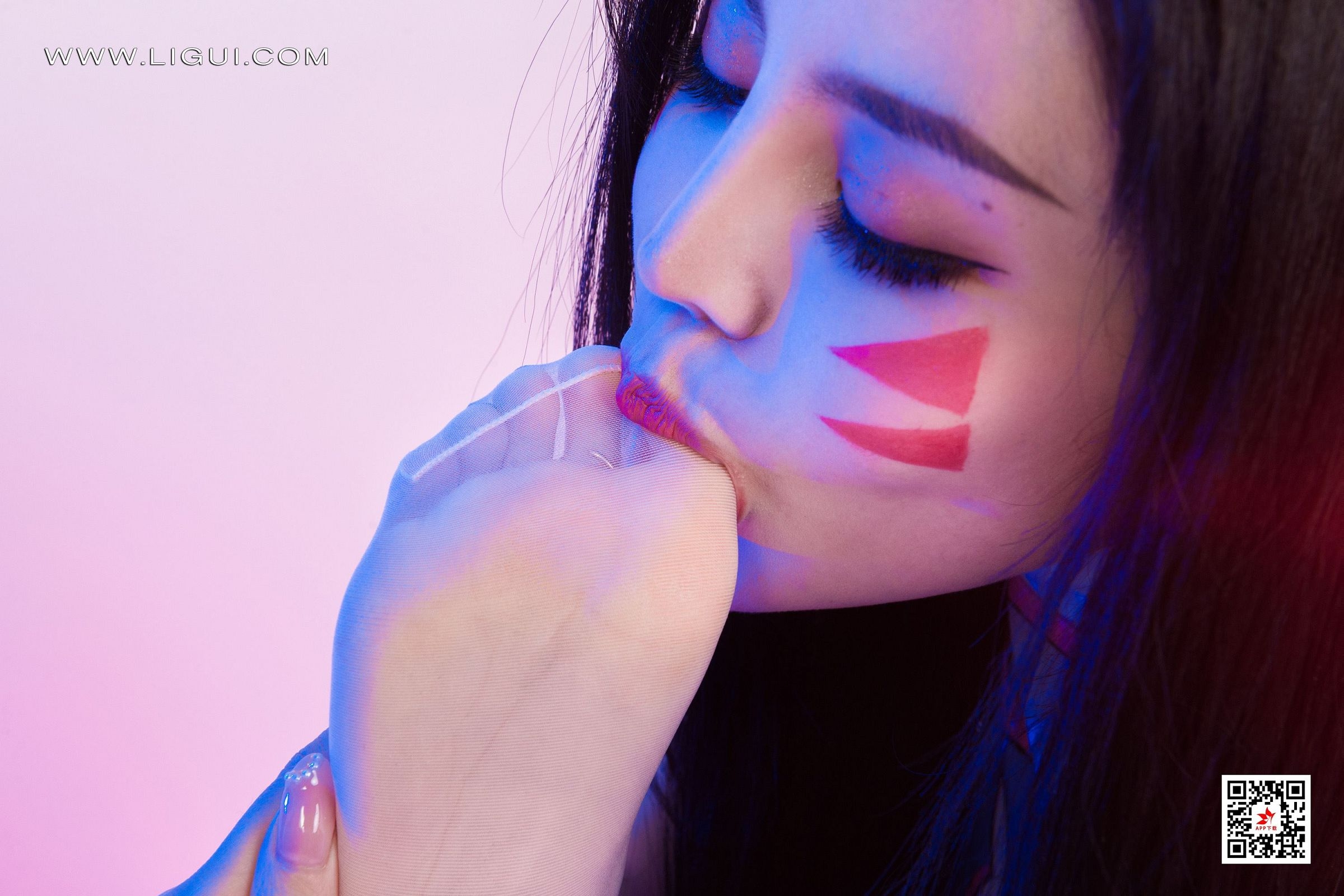 [XIUREN秀人网] 2022.07.23 《先锋丽影》凉儿