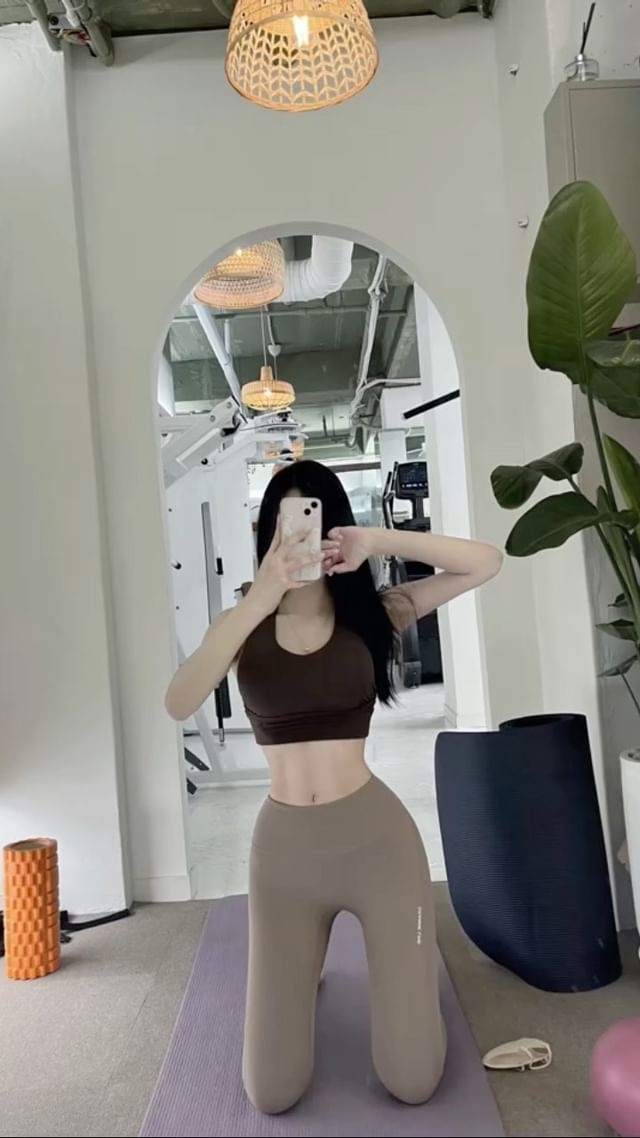 韩国女艺人Jo Hyun自拍写真（Instagram照片和视频）