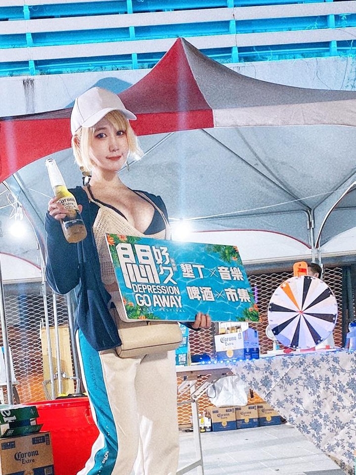 超高人气JKF女郎四月桐（萌甜可爱的高颜值）