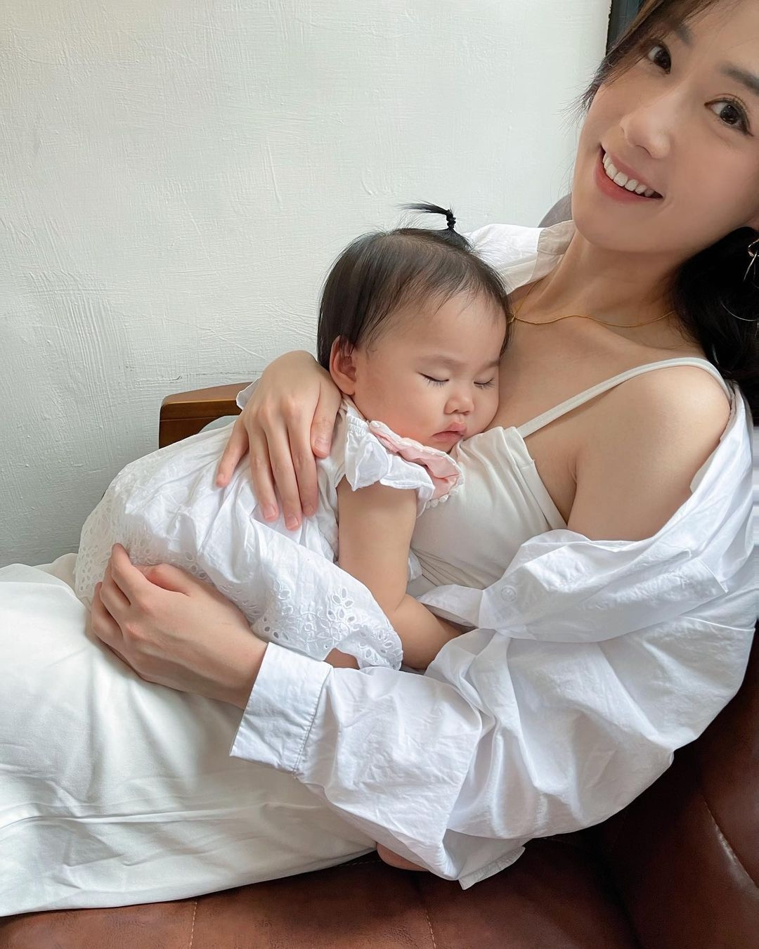 “Annie阿楚”辣翻网友!凹凸曲线有够猛