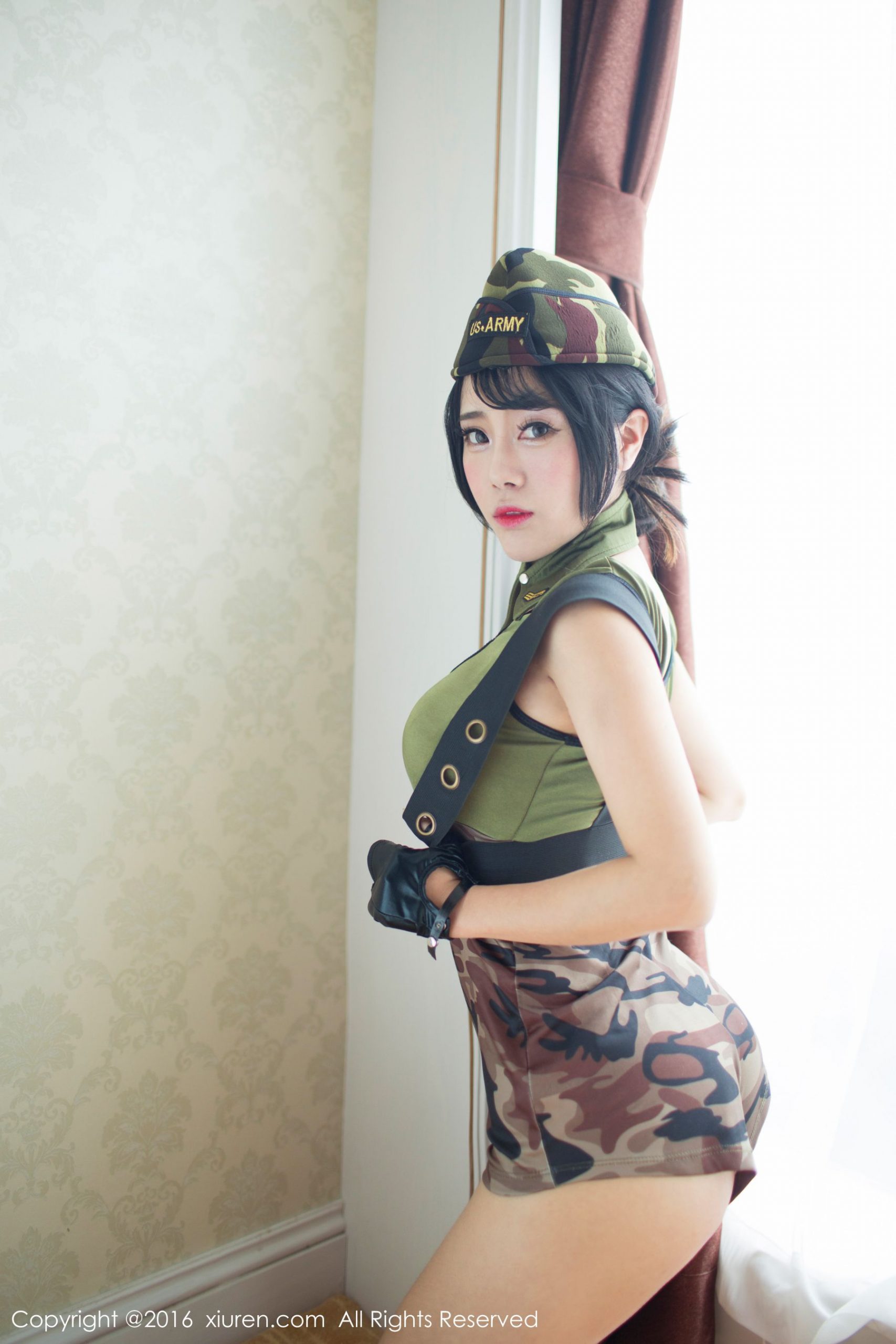 兜豆靓Youlina《迷彩服+浴室系列》 [秀人网XiuRen] No.519 写真集