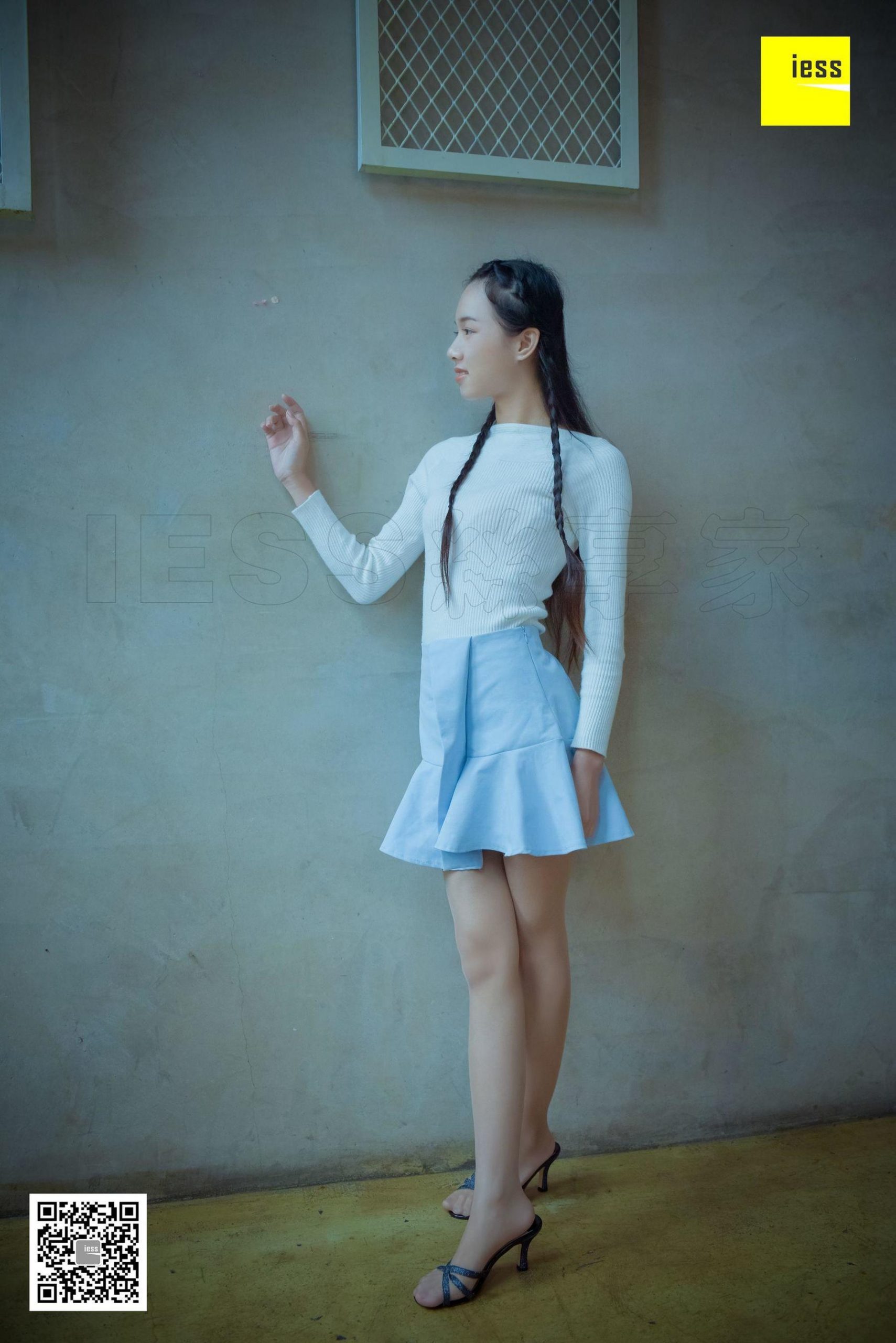 木木《风情万种肉丝凉拖》 [异思趣向IESS] 丝享家166 写真集