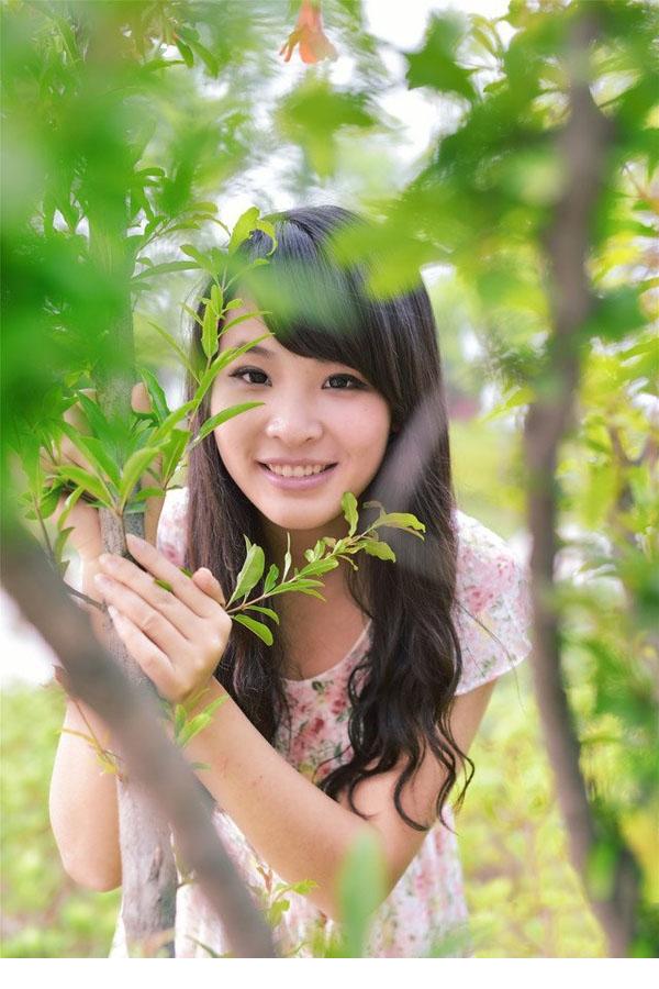 轻轻悠悠漫步沙湖畔