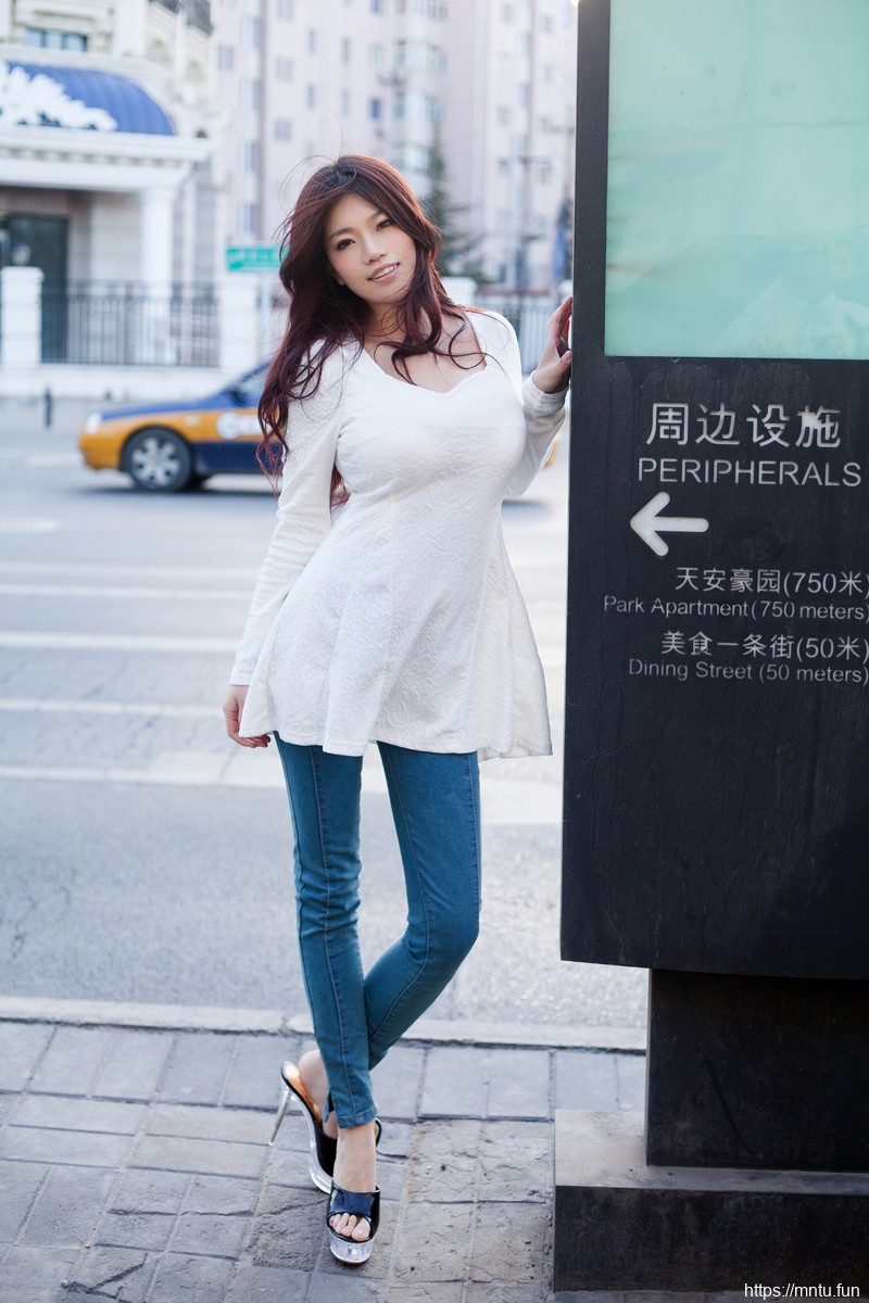 推女郎第11期孟瑾性感套图